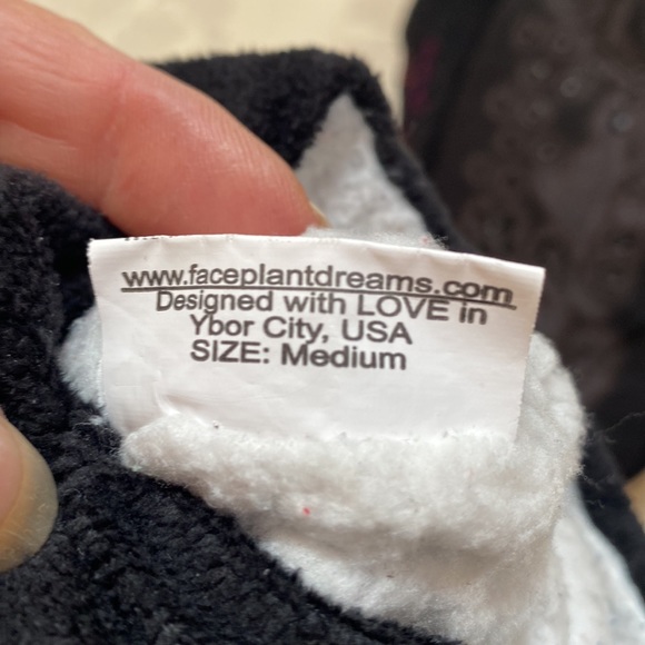 Faceplant Dreams “Blessed” bootie house shoes - Picture 7 of 7